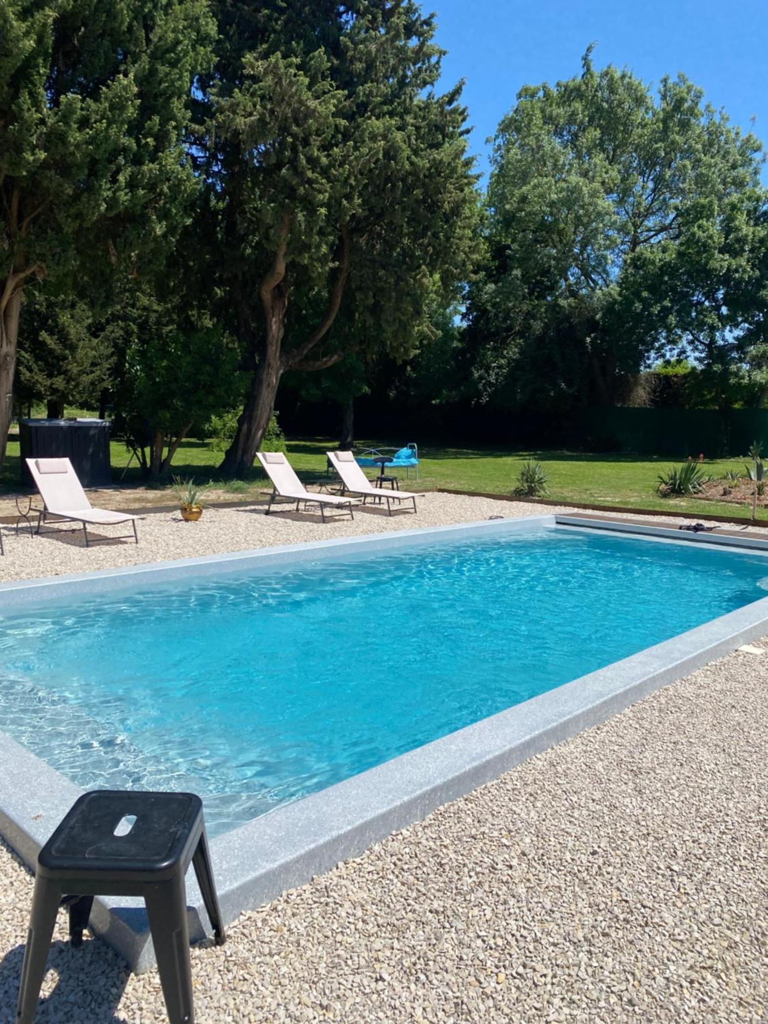 Chambre D'Hotes Les Cypres De L'Ile Avignon Exteriér fotografie